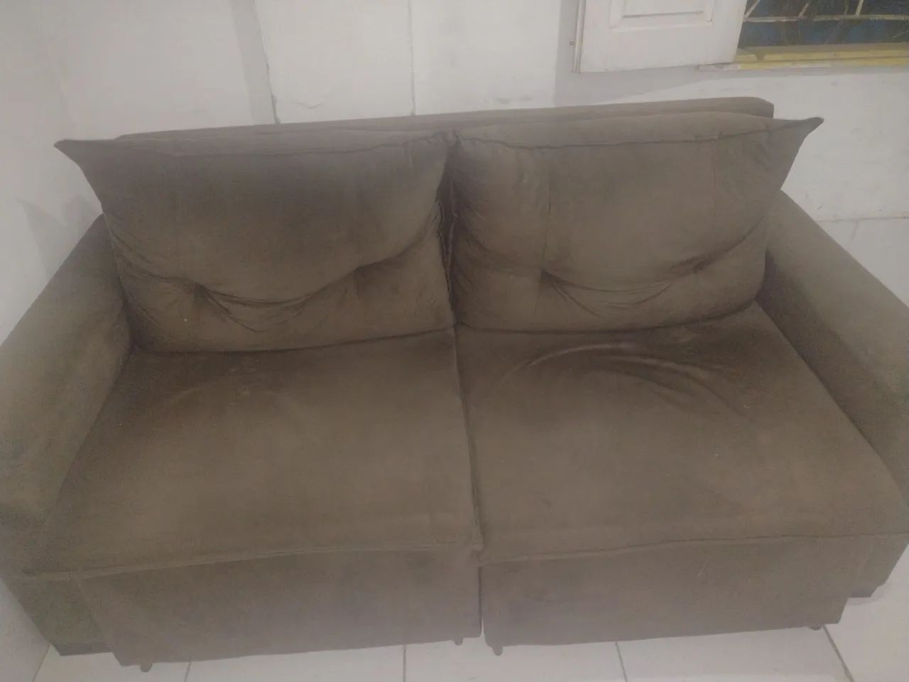Sofá  obs não fazemos entrega na residência 