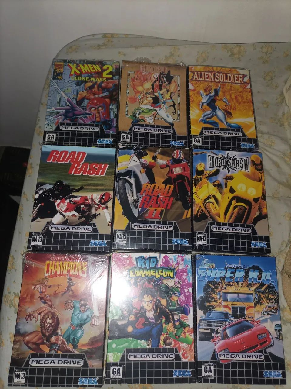 Caixas de papelão Mega drive