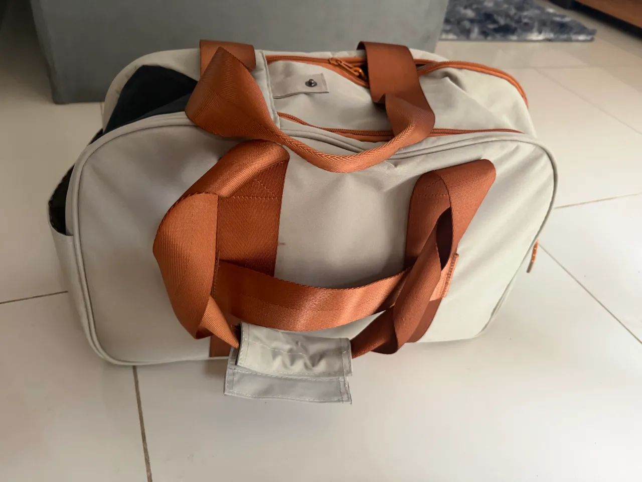 Bolsa de transporte (pode ser usada como bolsa mala) 