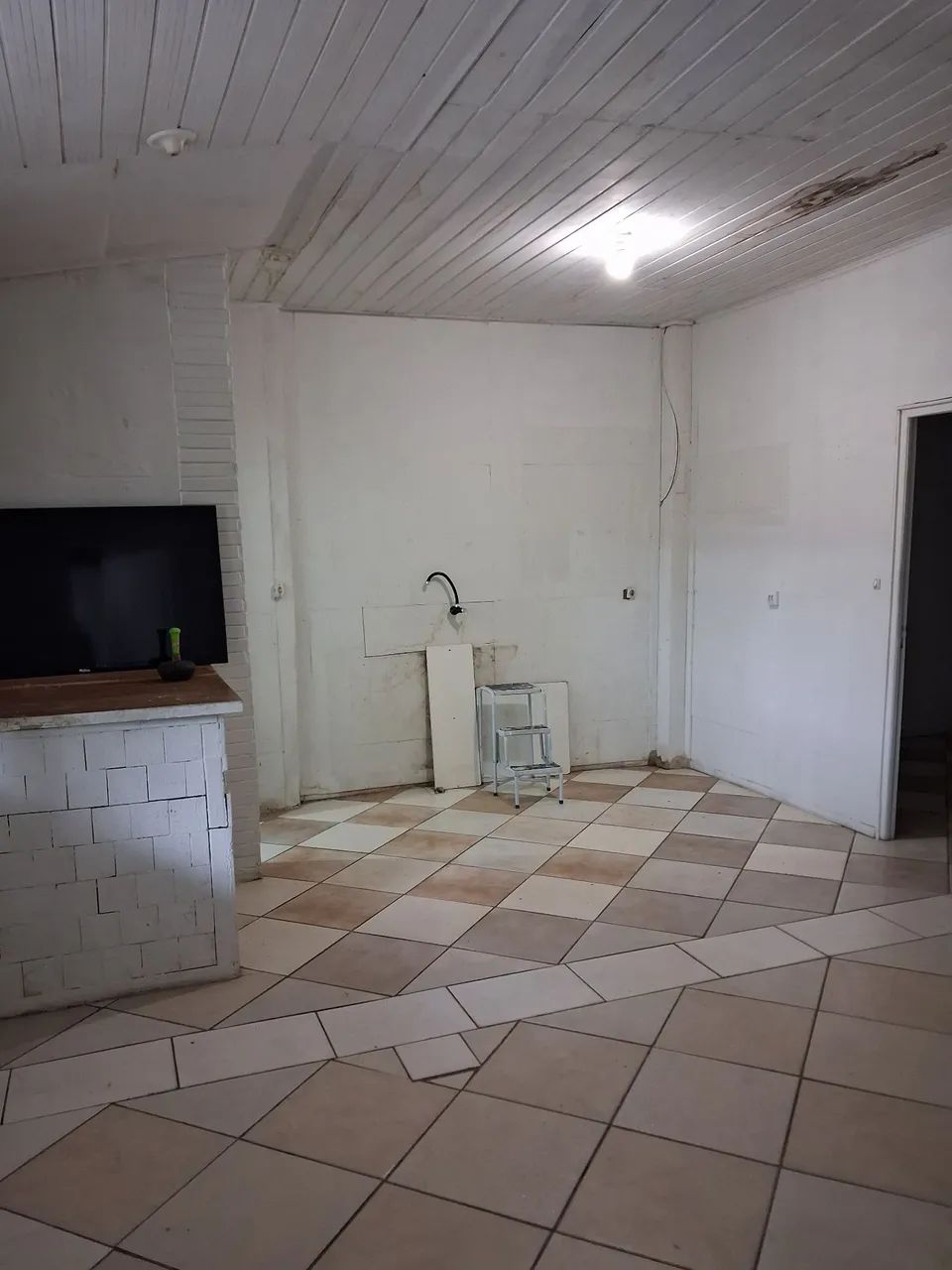 Alugo Casa de madeira 64 m2 - Foto 5