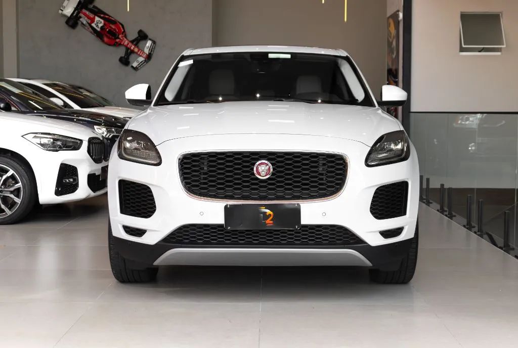 Jaguar E-Pace 2.0 AWD 249cv Aut. 2019 - Foto 3