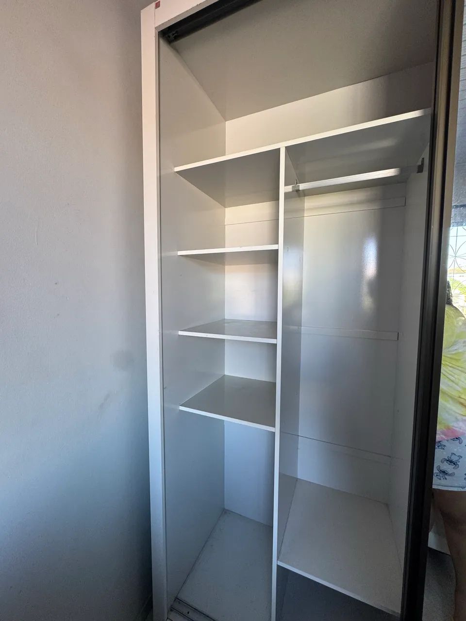 Guarda Roupa com espelho  - Foto 2