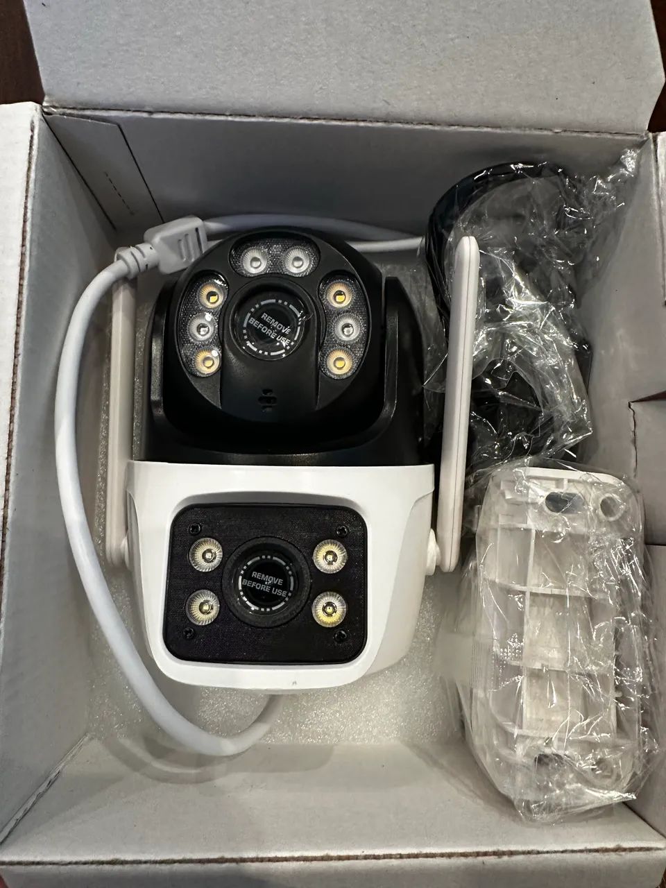Câmera De Segurança Externa Wifi Dupla Lente Zoom 8x - Nova