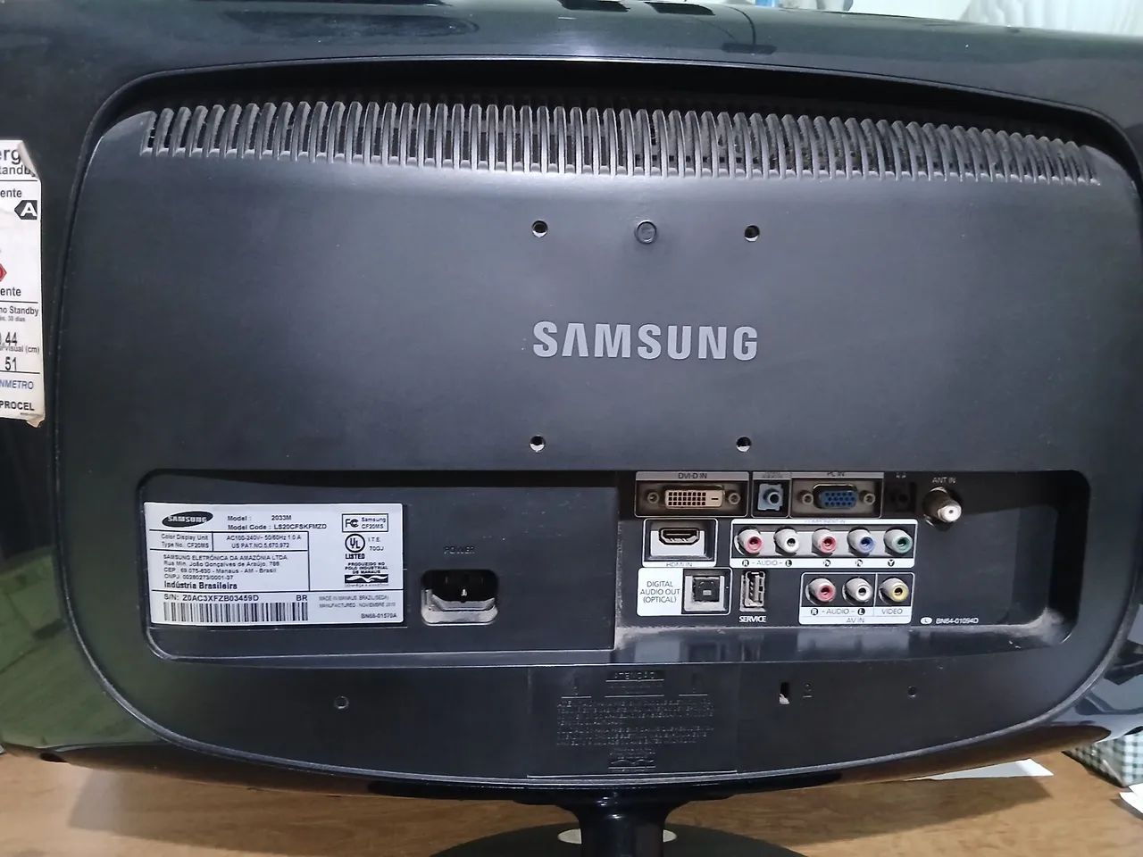 Monitor TV 20"com controle
