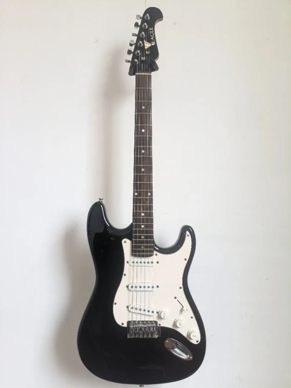 Guitarra Eagle Revisada e pronta pra tocar! - Foto 2