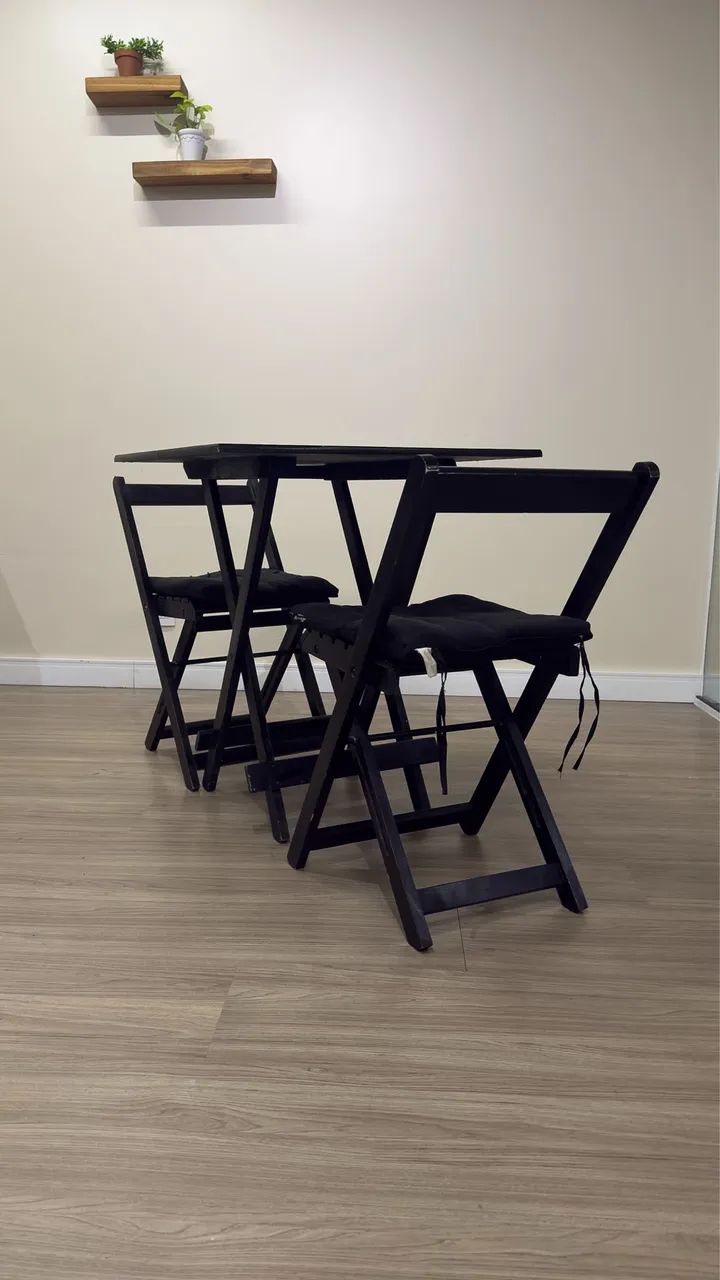 Mesa e cadeiras dobráveis - Foto 3