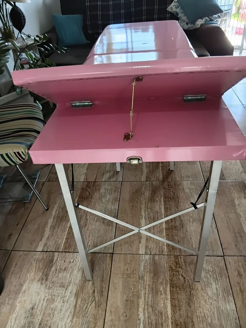 Maca portátil rosa com base em alumínio em bom estado!!! - Foto 3
