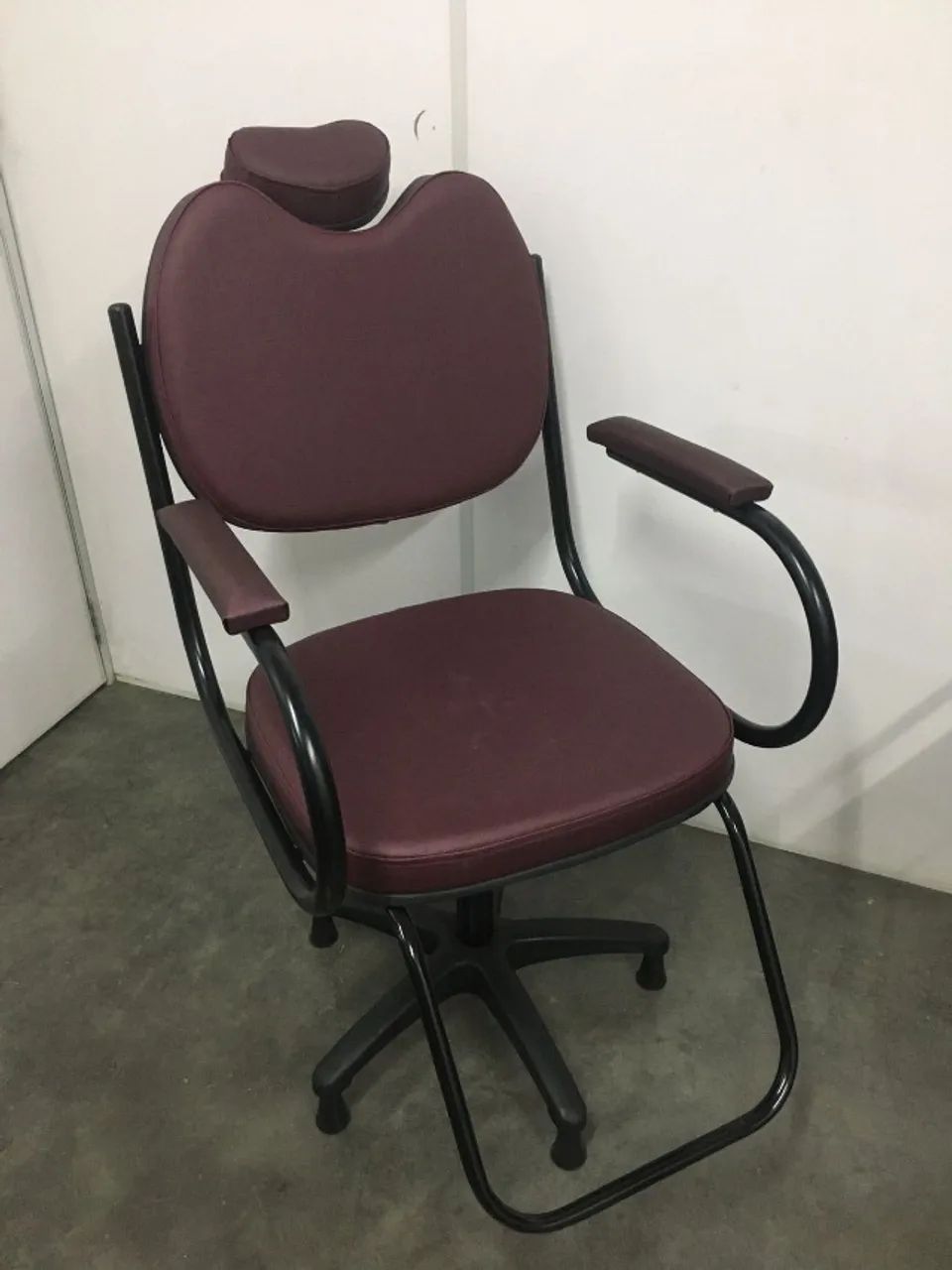 cadeira simples para salão  - Foto 2