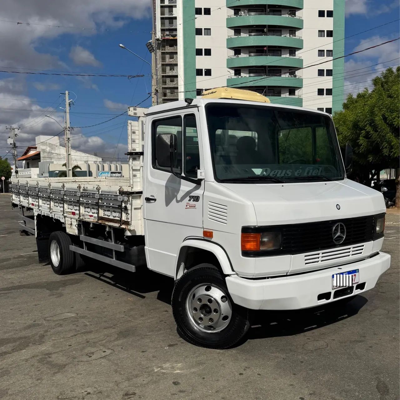 Caminhão 710  - Foto 3