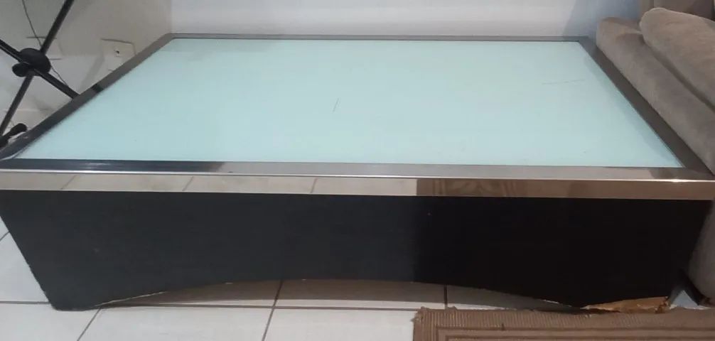 Mesa em MDF e vidro - Foto 5