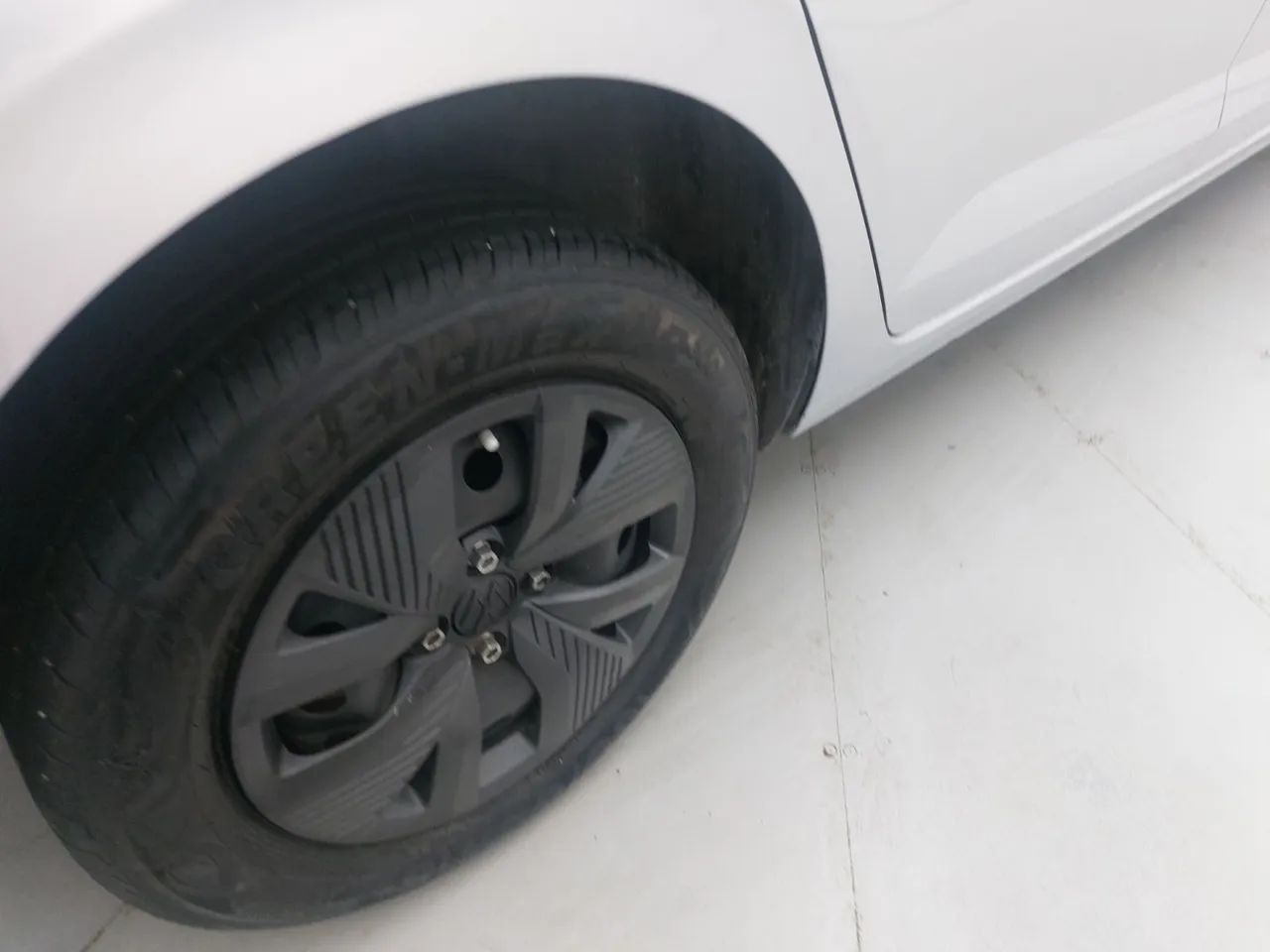 Volkswagen Polo Track 1.0 Flex 12V 5p, foto 14 de 18