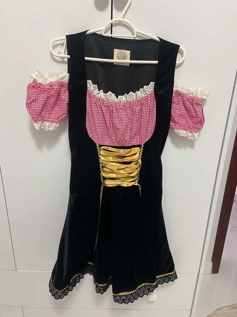 Traje alemão feminino