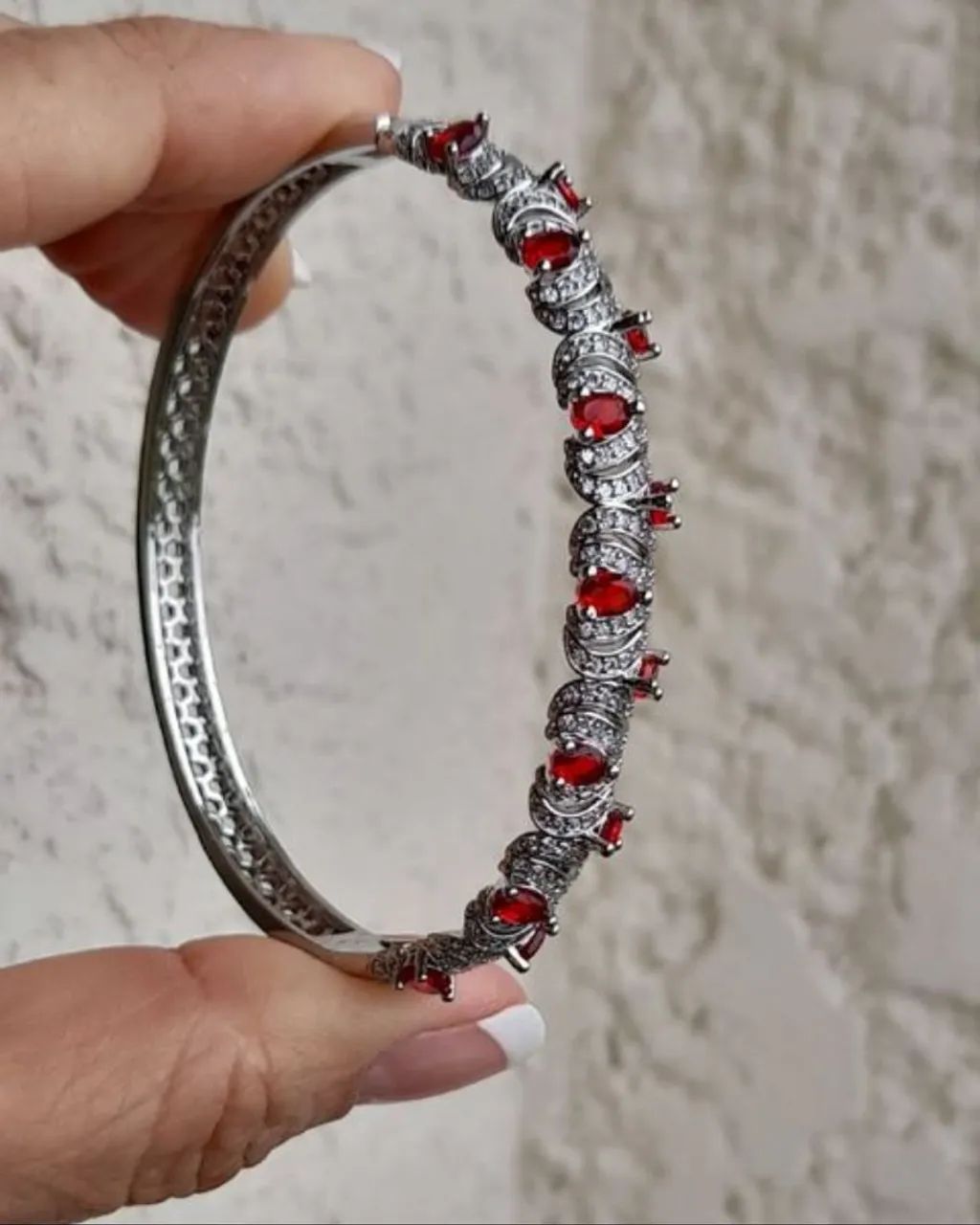Bracelete Ródio Importado Safiras
