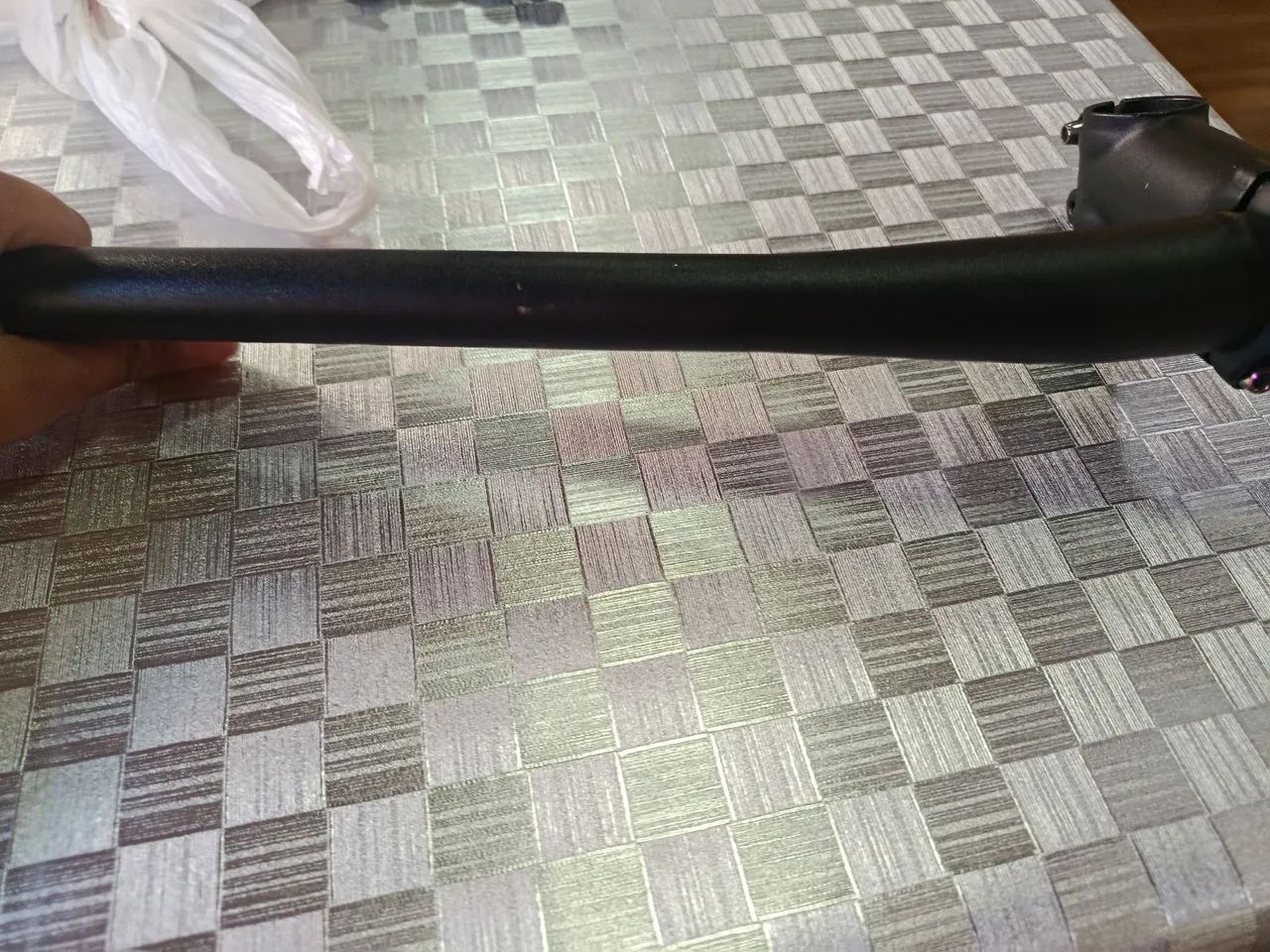 Guidão da marca Specialized muito bom com a mesinha - Foto 5