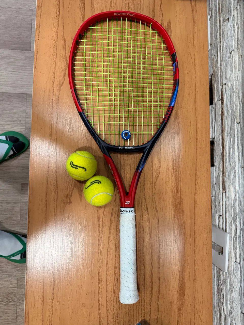 Yonex VCORE 100L 2023 - L2 - 280g - Excelente estado - Esportes de