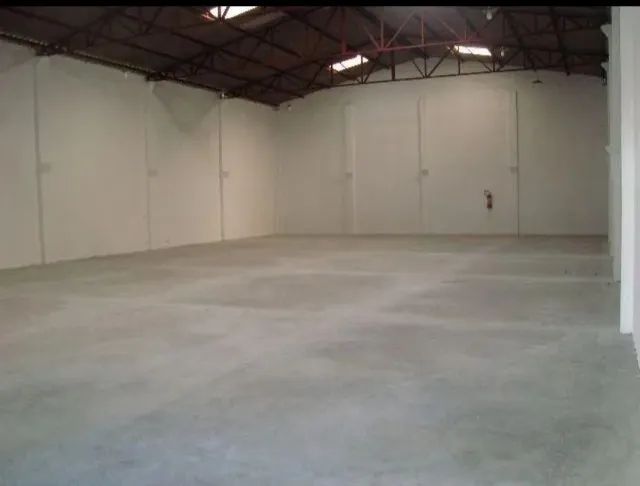 Com 2 escritórios - Próximo a Rua Bley Zorning - Polo das Malharias - Foto 2