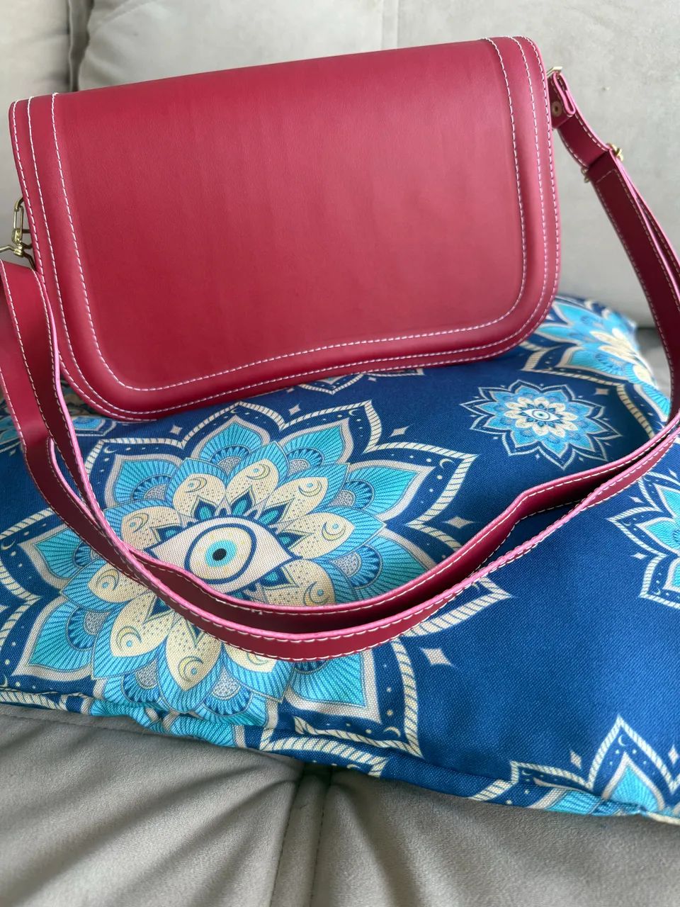 Bolsa alça transversal vermelho marsala - Foto 2