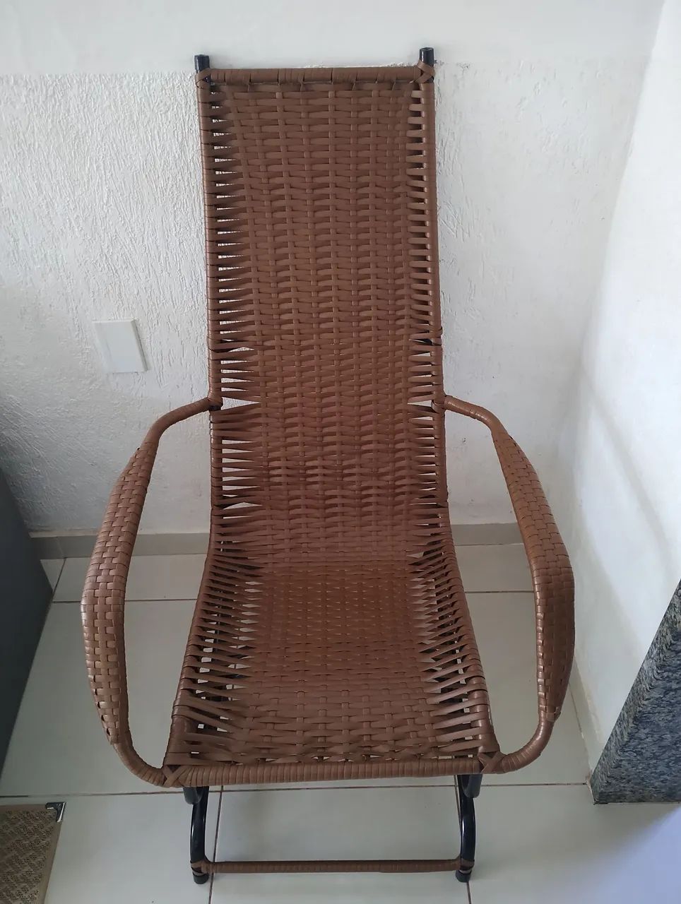 Cadeira de Balanço Semi nova  - Foto 2