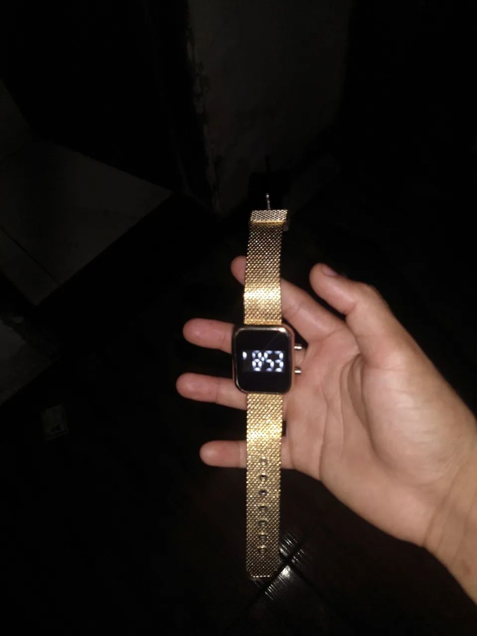 Relógio feminino usado apenas uma vez