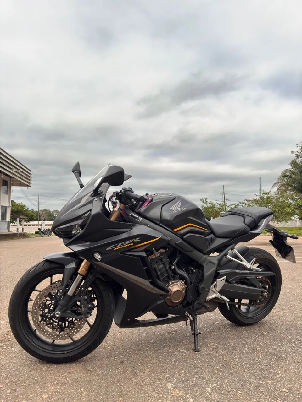Cbr650r - 2023 - Honda