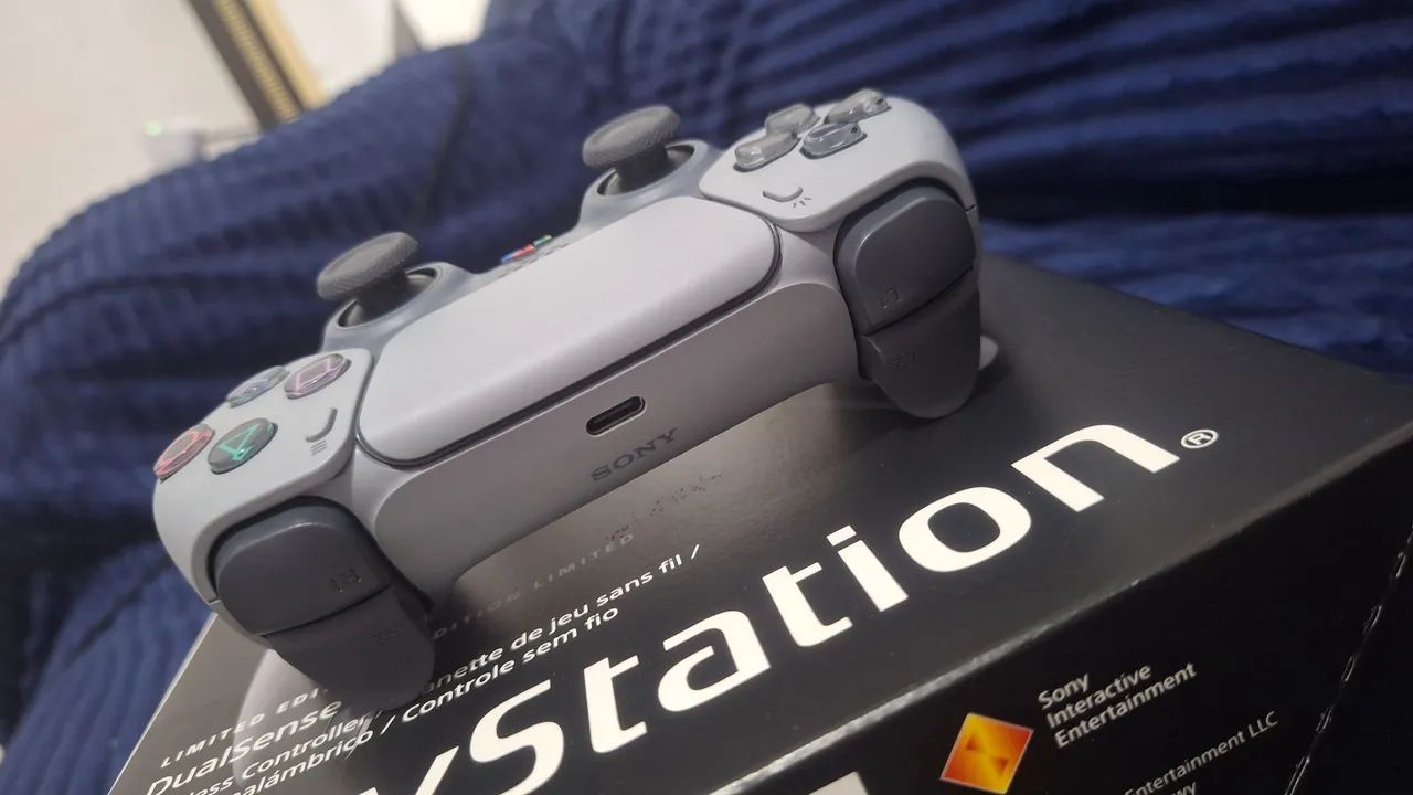 DualSense - PlayStation 5 30th Anniversary - Foto 3