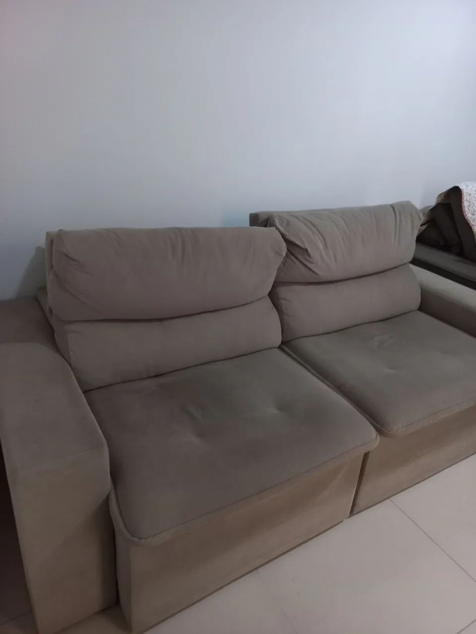 Vende se sofá 04 lugares em ótimo estado  - Foto 5