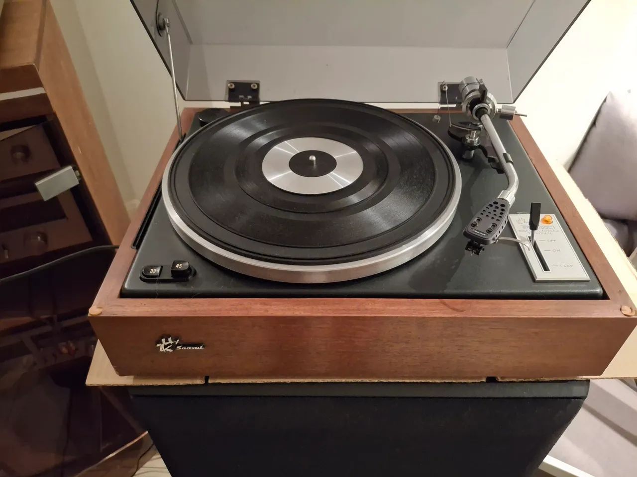 Toca Discos Sansui SR-1050C impecável 
