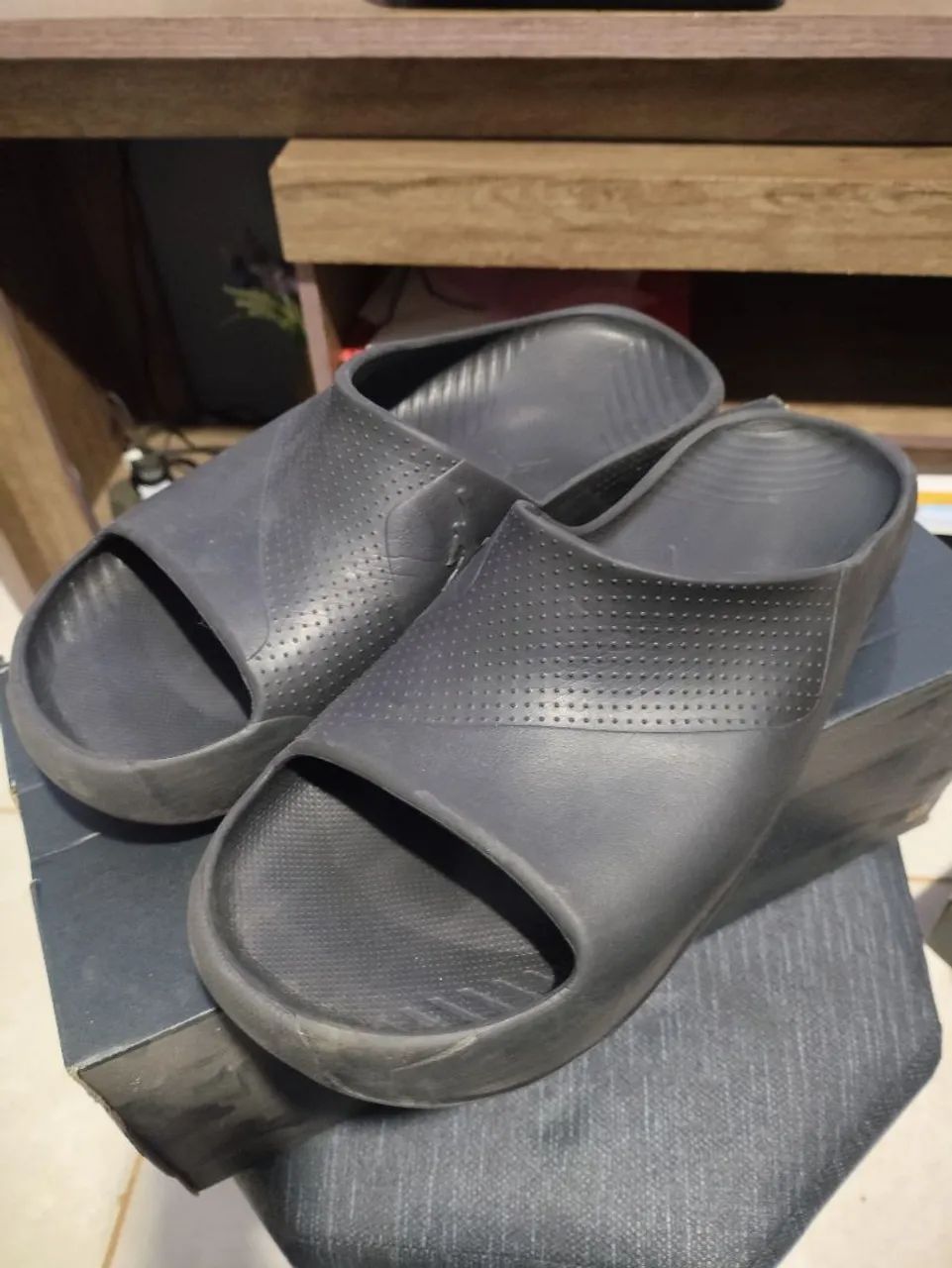 Slider Jordan Post Tam 43 (11US) - Foto 2