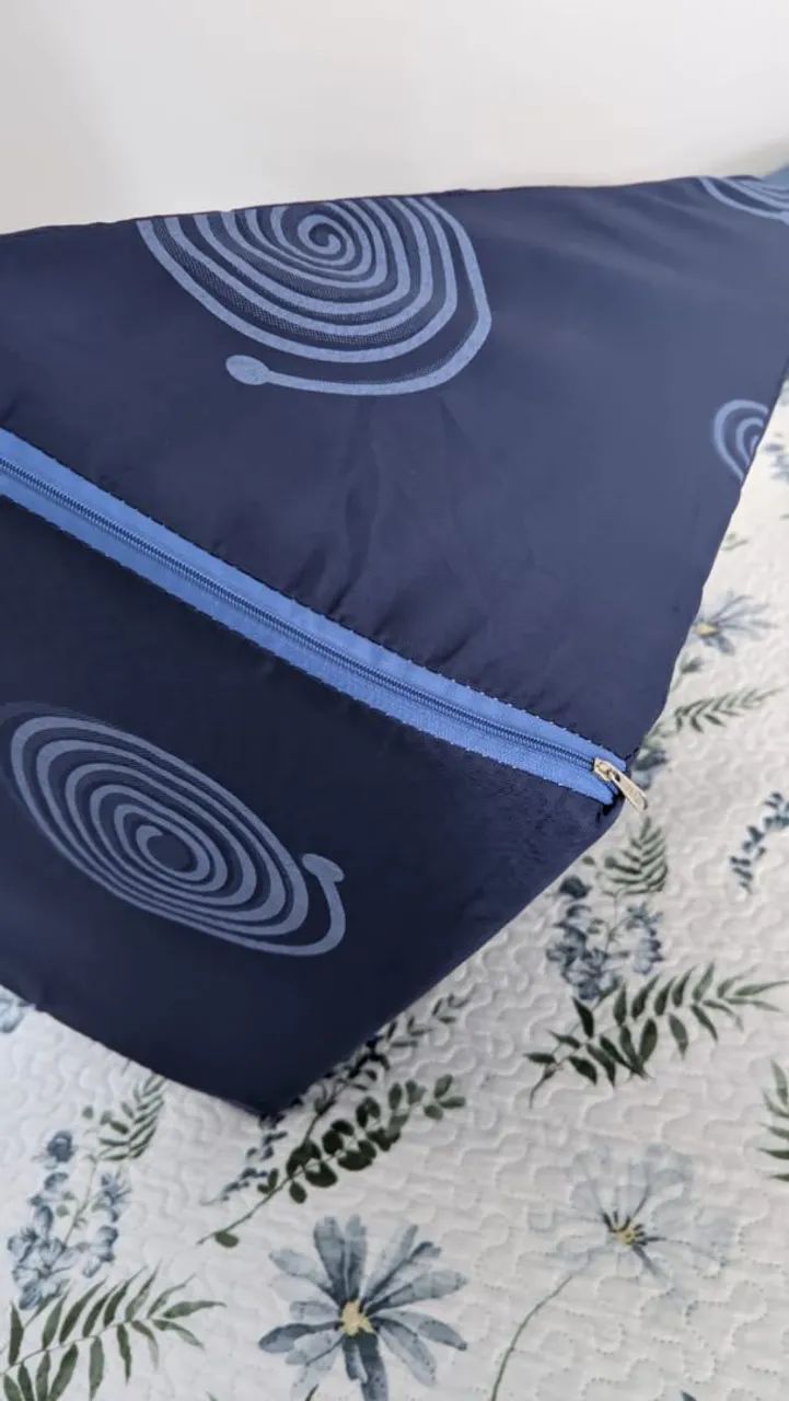 Almofada triangular  - Foto 4