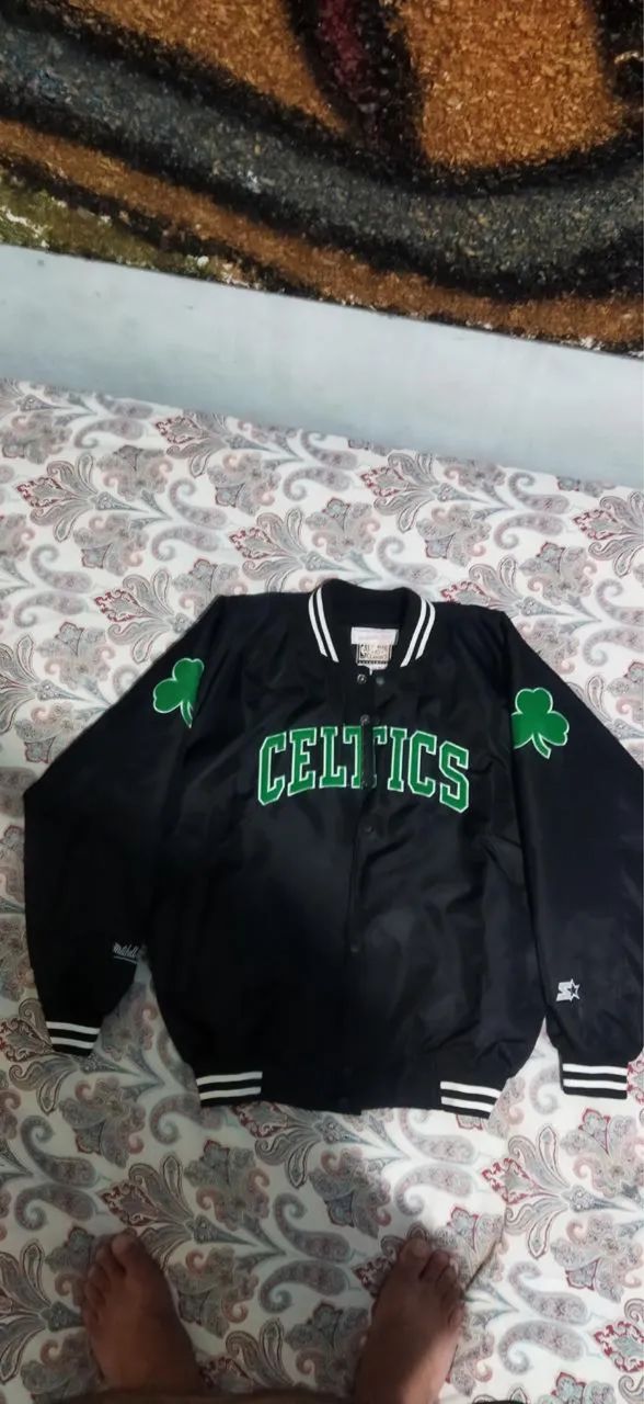 Jaqueta bomber Boston Celtic usada 4 vezes - Foto 3