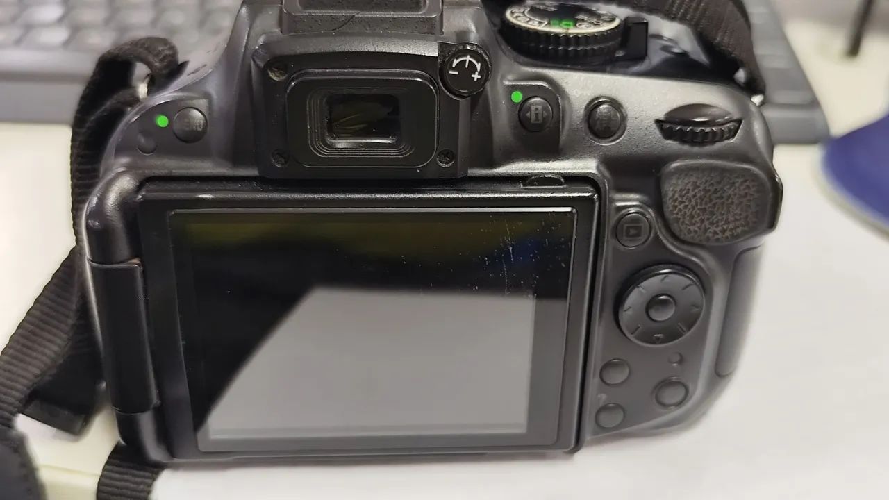 Câmera Nikon D5200 - Foto 3
