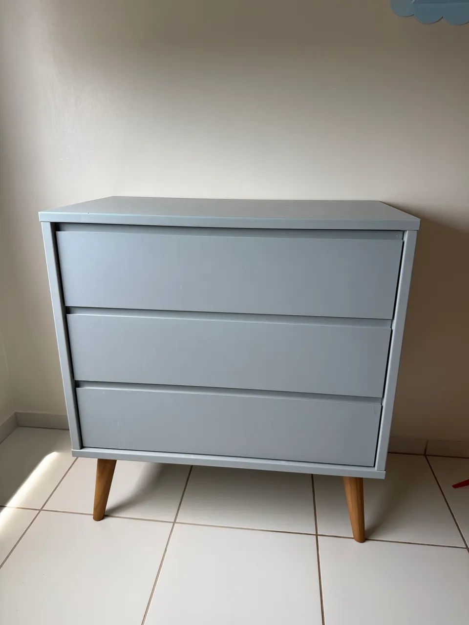Cômoda cinza espaçosa  - Foto 5