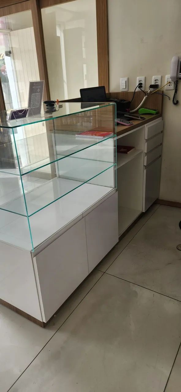 Balcão com Vitrine - Foto 2