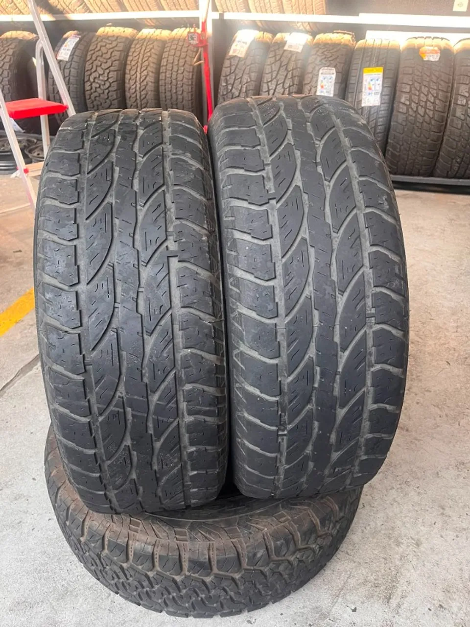 Pneu 265/65 R17 Aro 17
