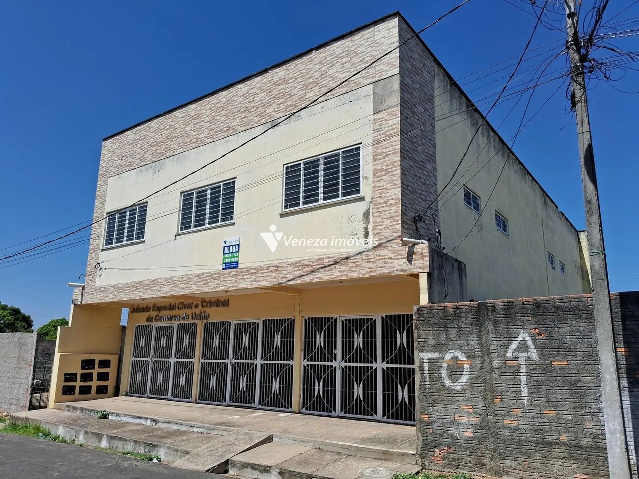 Sala comercial em União para aluguel