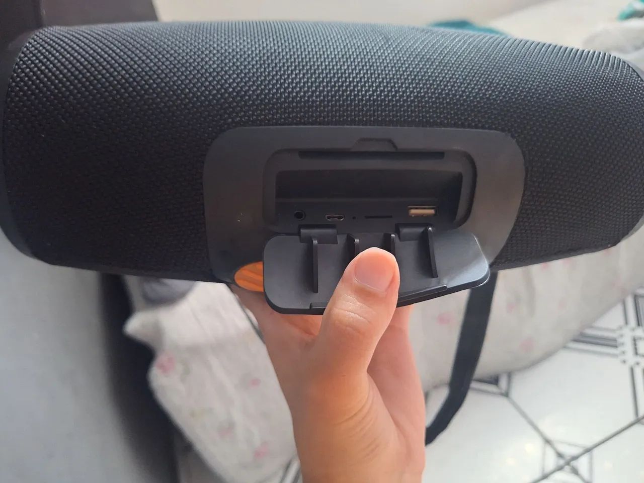 Caixa de som JBL  - Foto 2