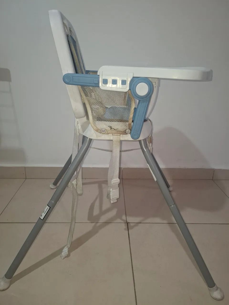 Cadeira de alimentação usada - Foto 3
