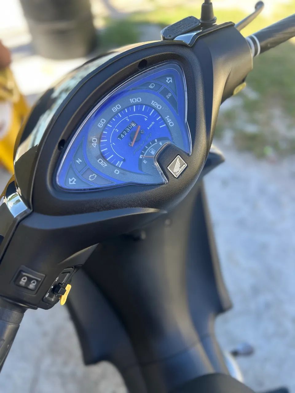 Biz 125EX - Foto 2