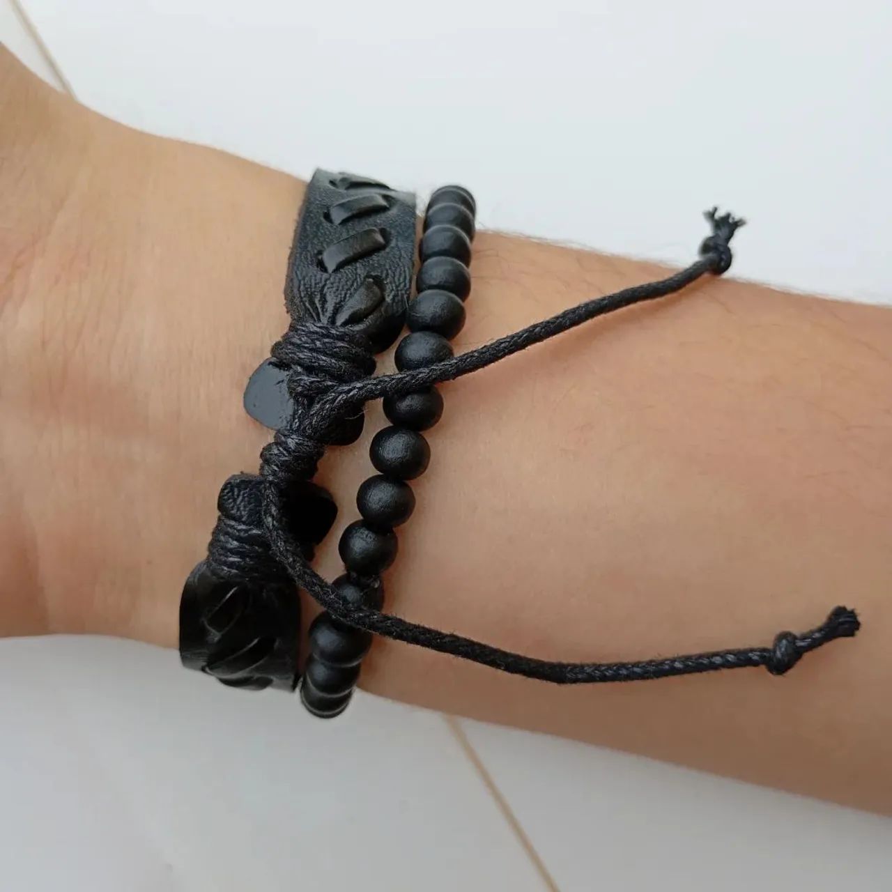 Pulseiras Masculinas Macramê e Miçangas Pretas - Foto 4