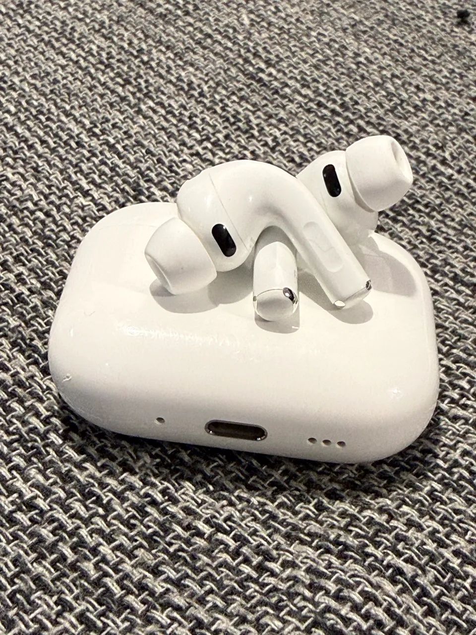 airpods pro3 +オマケアリ AirPods Pro 3 - 2 meses de uso - Fones de Ouvido - Campina da
