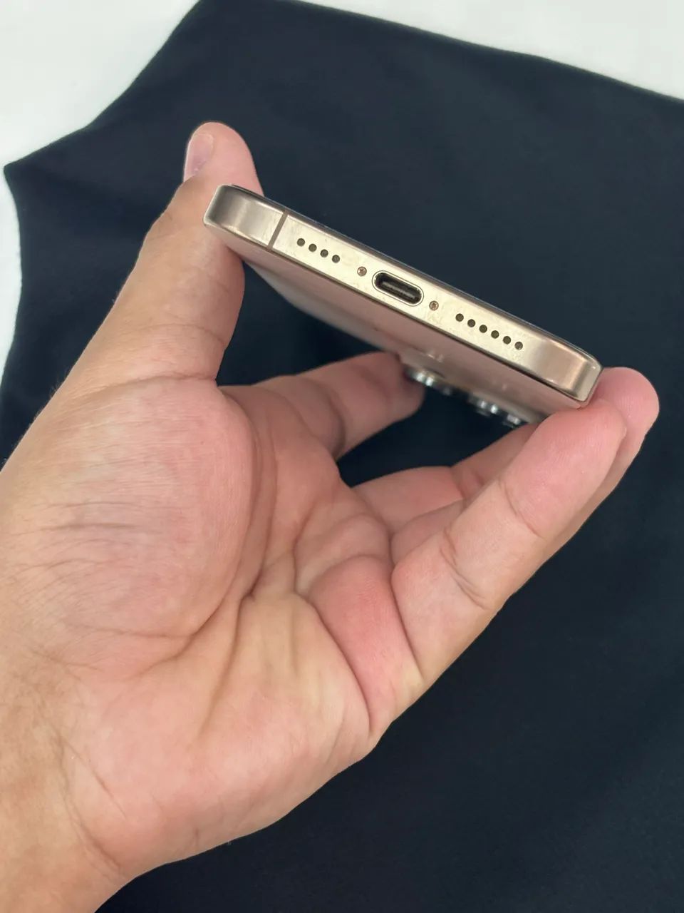 iPhone 16 pro Max Desert  - Foto 2