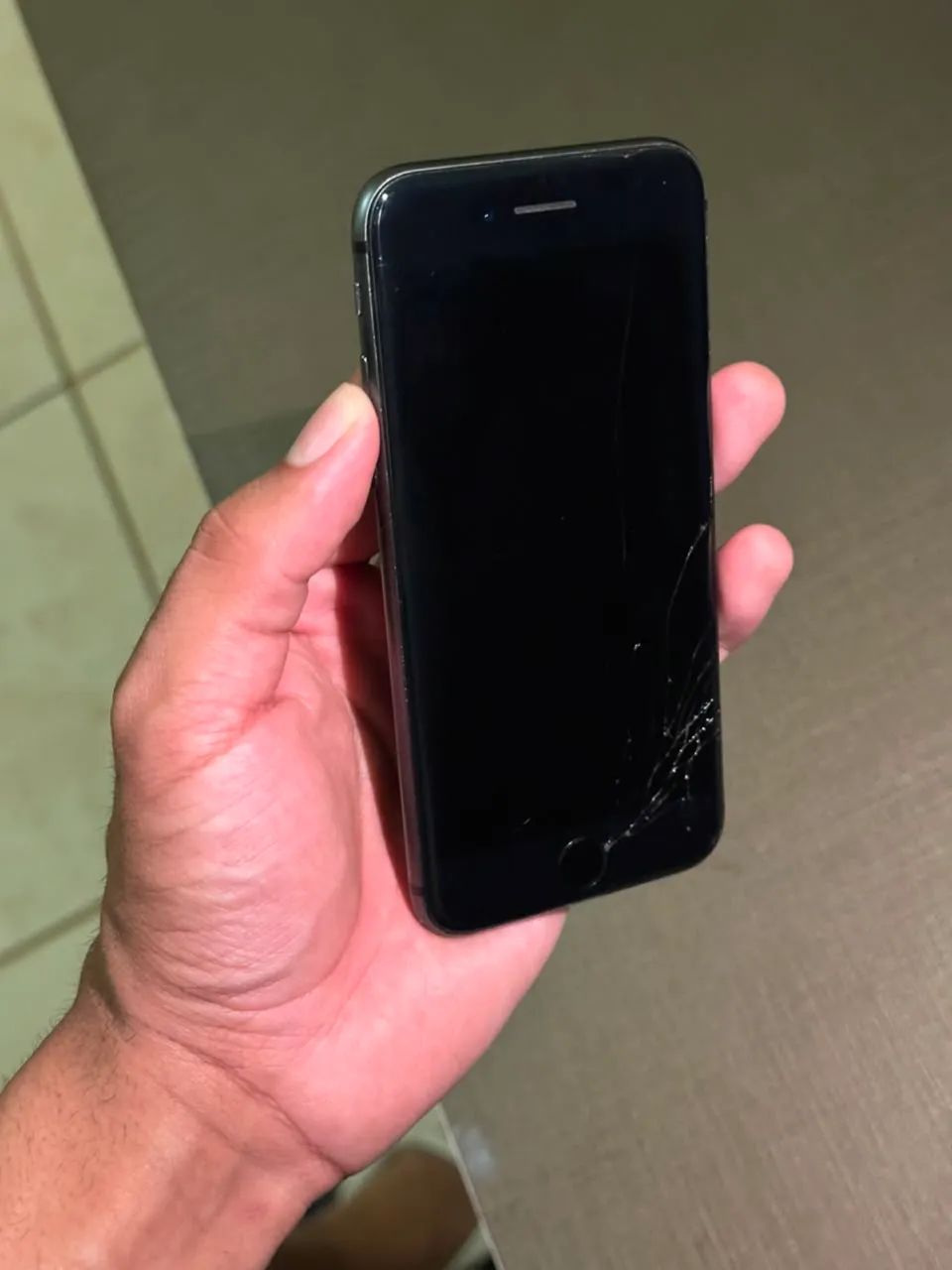 IPHONE 8 GB 64 - Foto 2