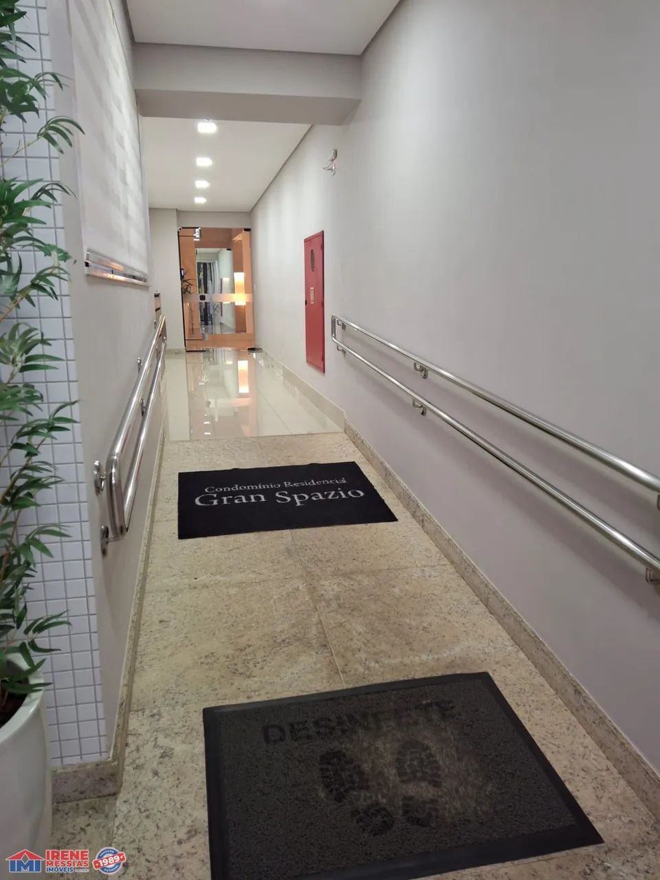 Apartamento a venda no condomínio EDIFICIO GRAN SPAZIO no bairro Zona 07 - Maringá/PR - Foto 2