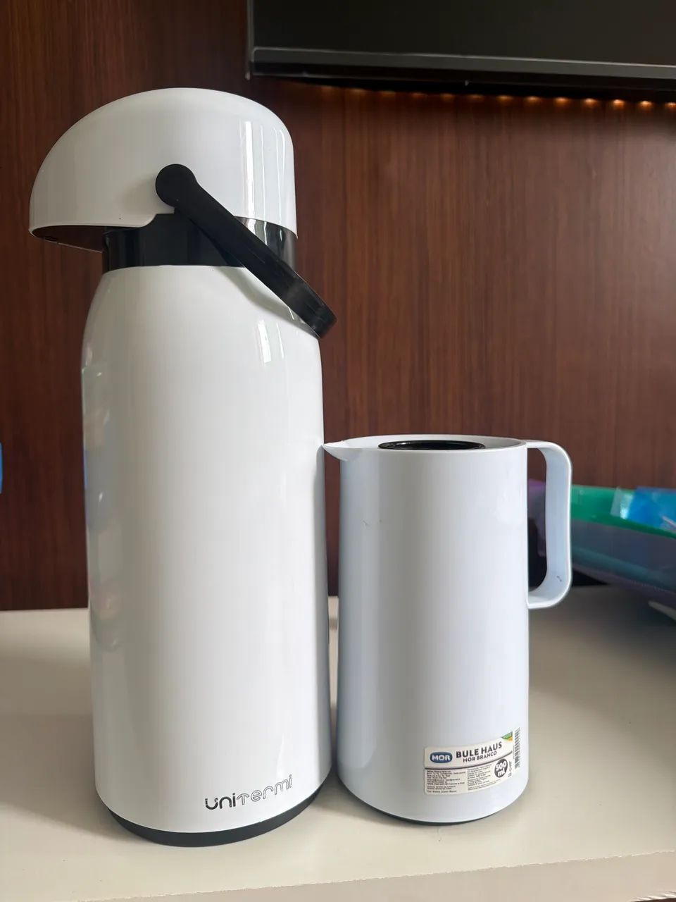 Garrafas térmicas 2l e 500ml