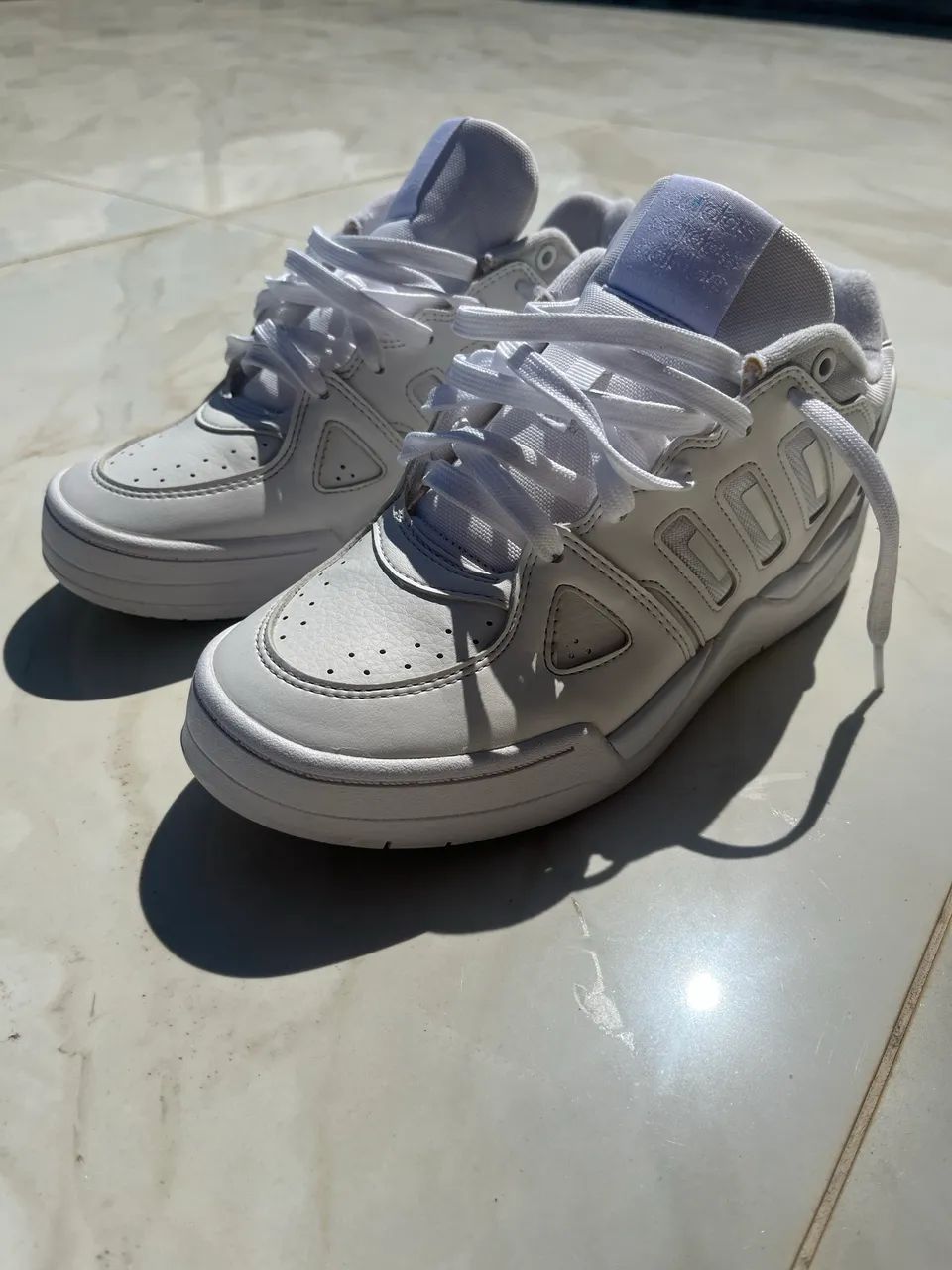 Tênis Branco Adidas