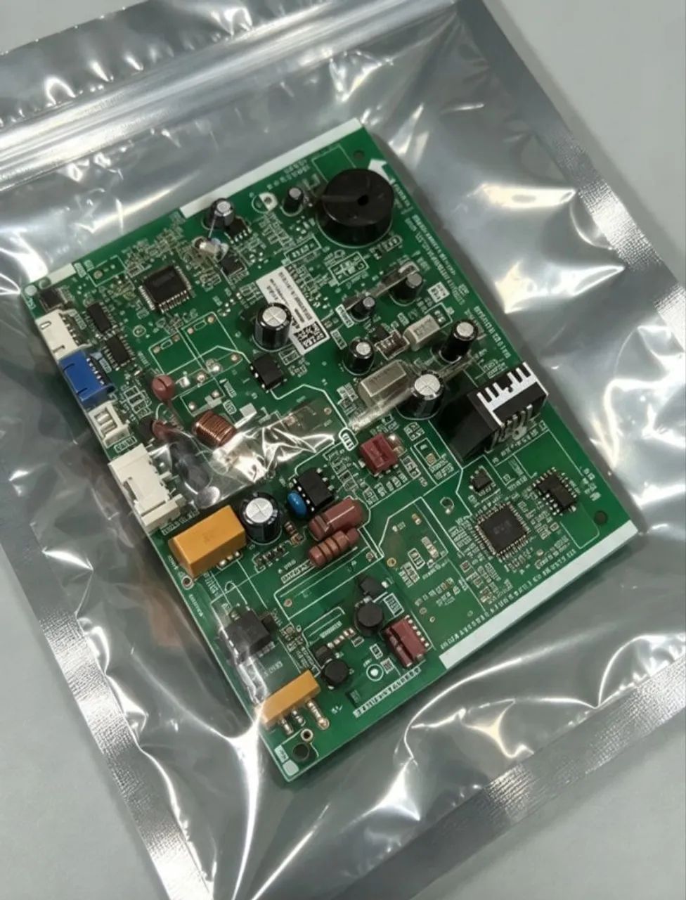 Placa eletrônica principal da evaporadora split Springer Midea  - Foto 3