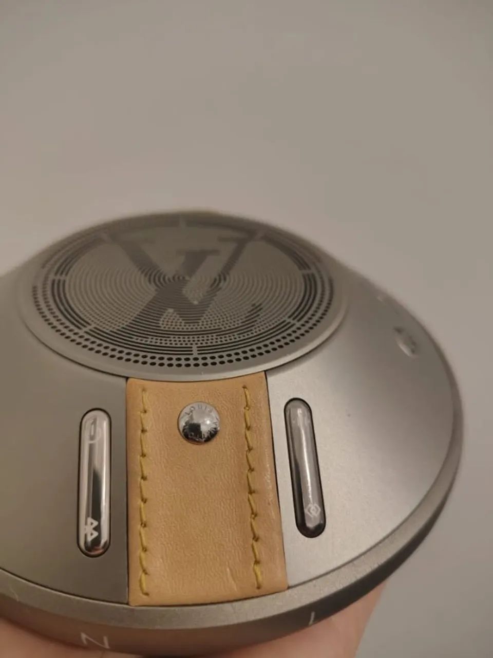 caixa de som LV Nanogram louis vitton nova !