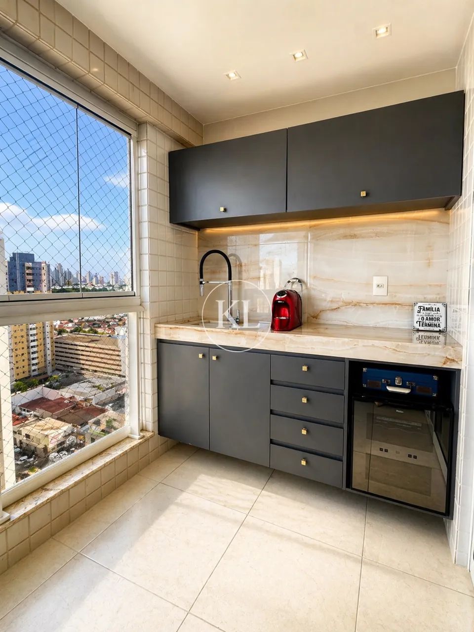 Andar Alto. Sul. 3 suítes com closet. 2 vagas  - Foto 3