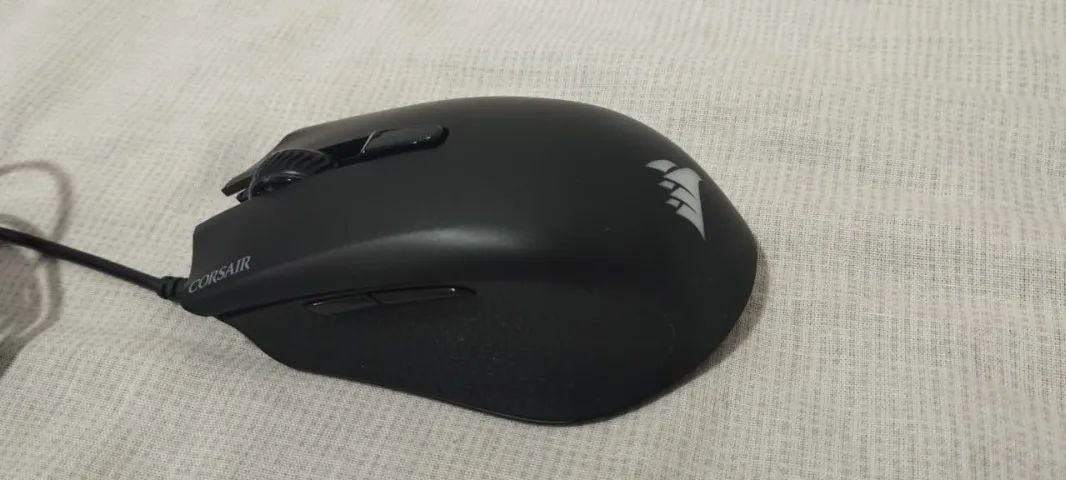 Mouse Gamer Corsair Harpoon RGB Pro 12000 DPI - Leve 85g - Funcionando - Foto 4