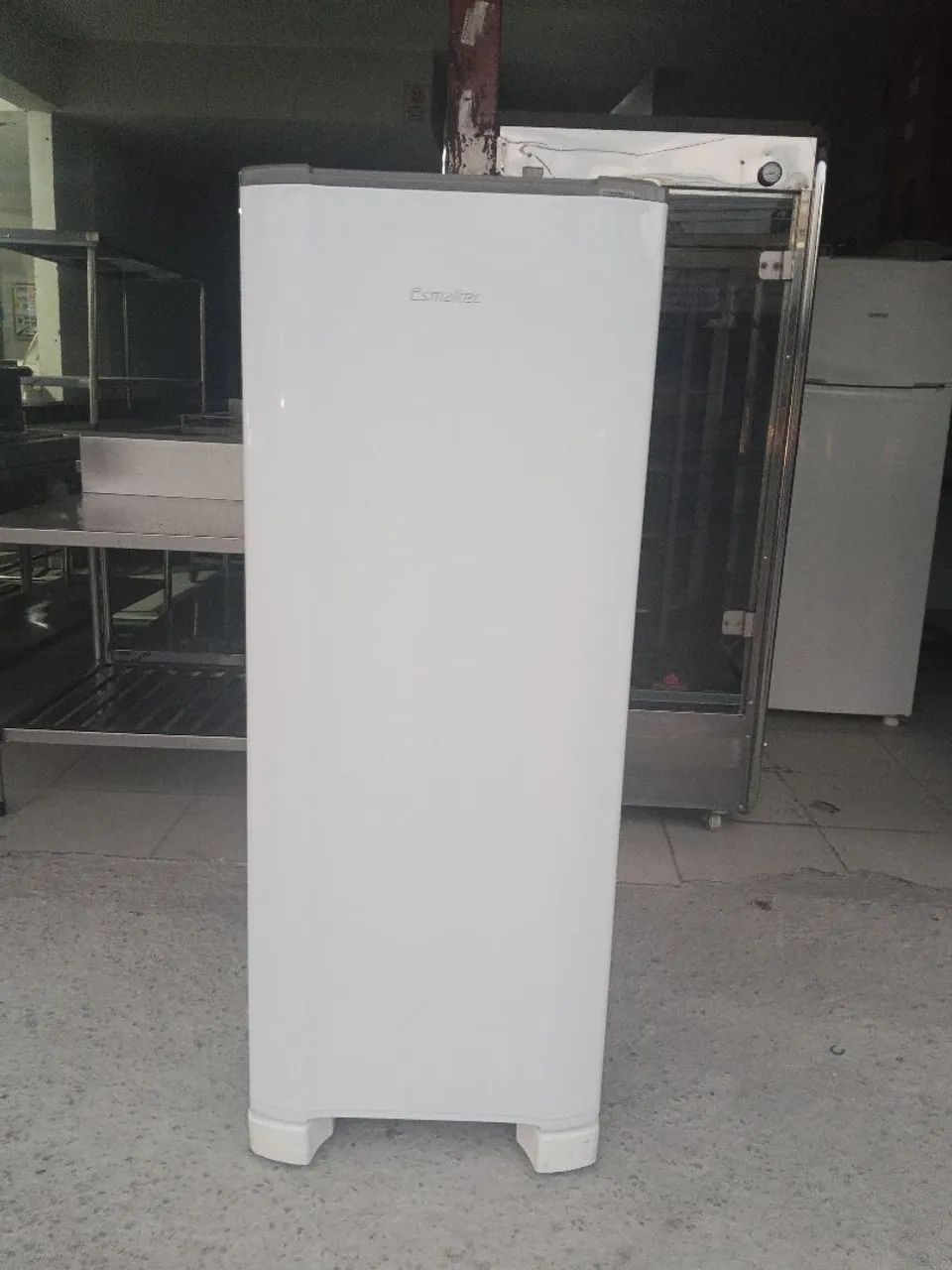 Geladeira Esmaltec 